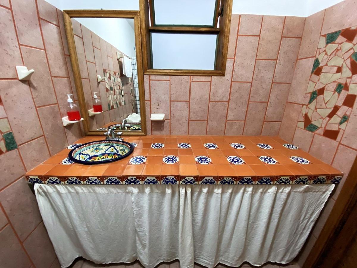 Posada El Palomar Patzcuaro Bagian luar foto