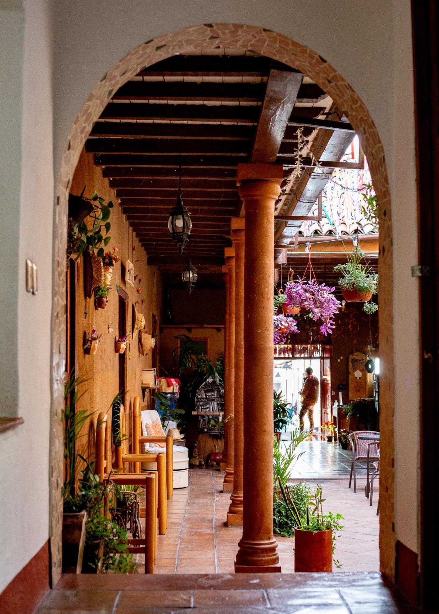 Posada El Palomar Patzcuaro Bagian luar foto
