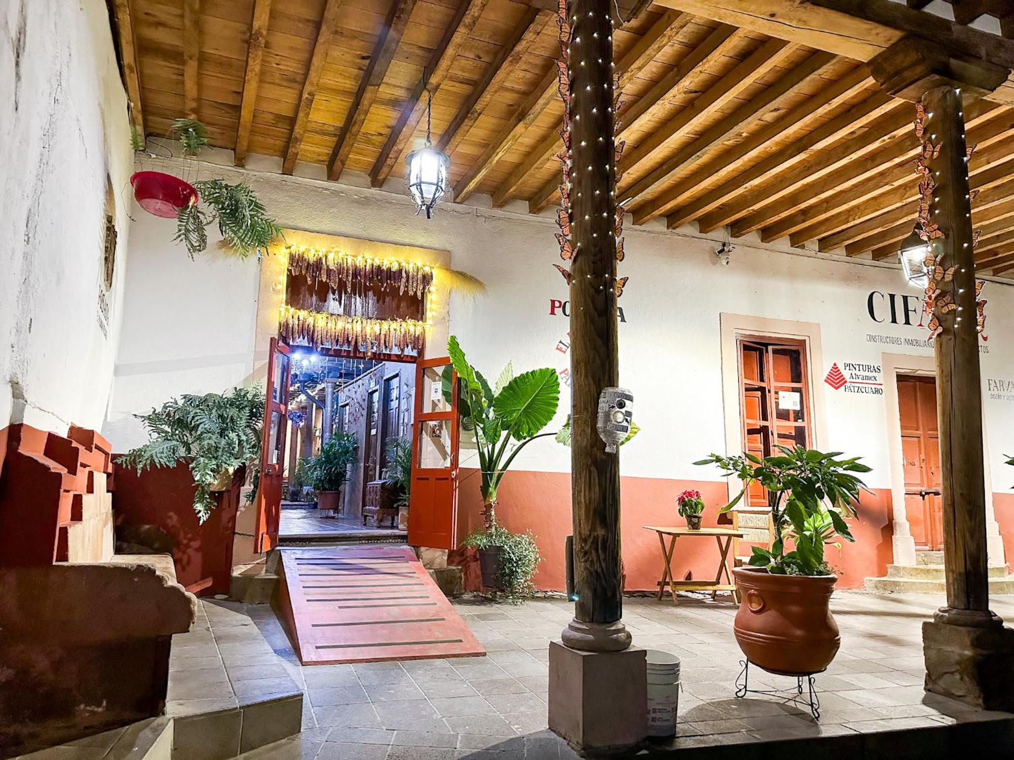 Posada El Palomar Patzcuaro Bagian luar foto