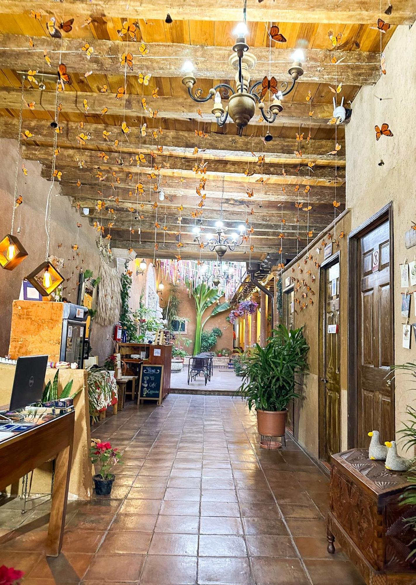 Posada El Palomar Patzcuaro Bagian luar foto