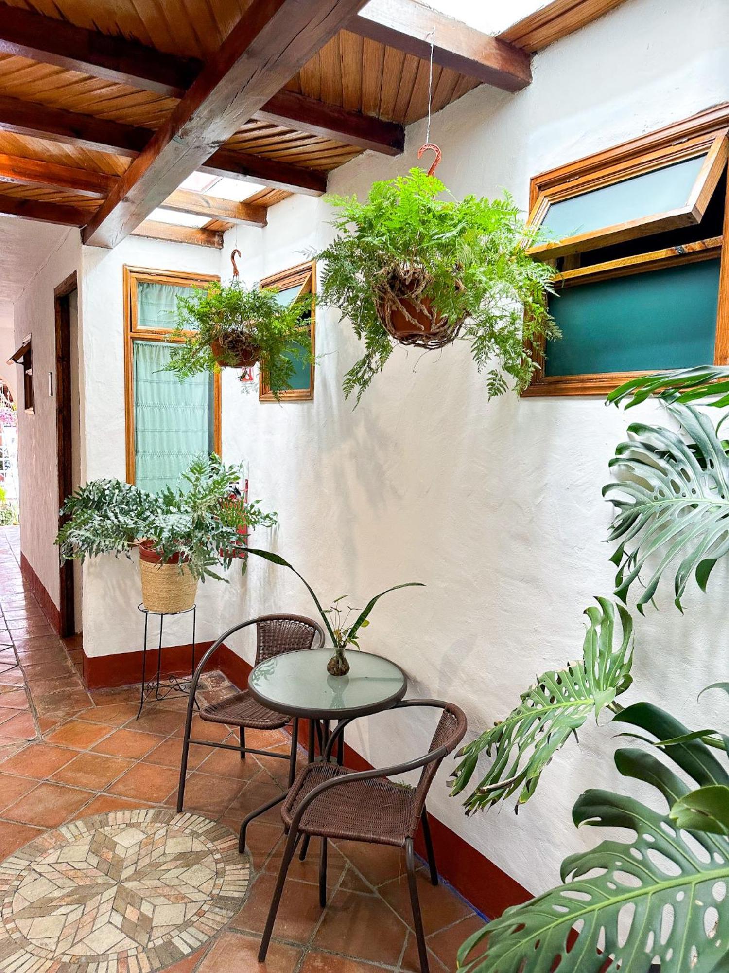 Posada El Palomar Patzcuaro Bagian luar foto