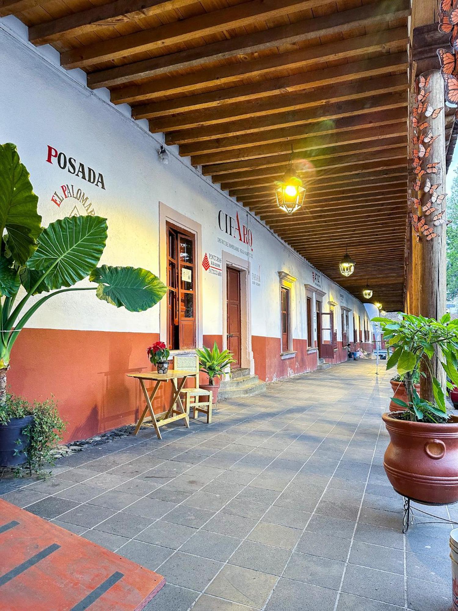 Posada El Palomar Patzcuaro Bagian luar foto