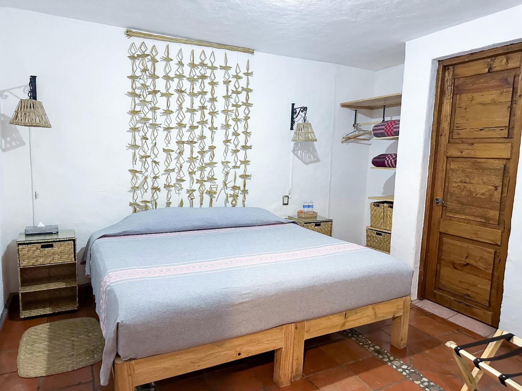 Posada El Palomar Patzcuaro Bagian luar foto